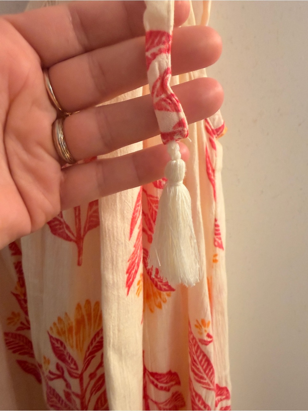 🌺Old Navy Cream Maxi Skirt with Pink & Yellow Leaf Print - Picture 2 of 6